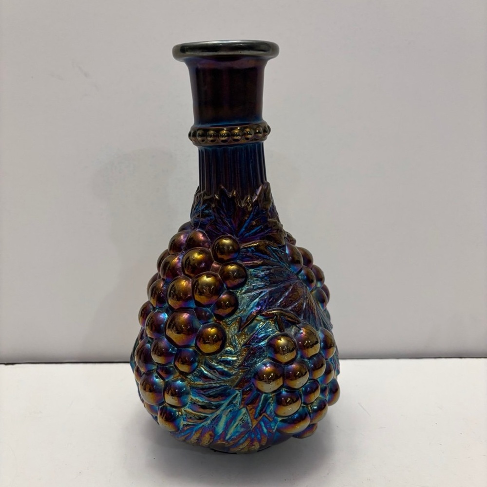 Vintage Iridescent Purple Carnival Glass Vase/ decanter Leaf & Berry 9"